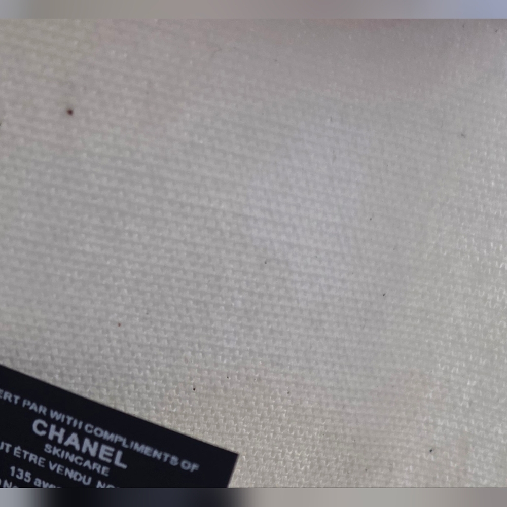 CHANEL Beaute Cream and Black Canvas Tote - VIP - Picture 4 of 4